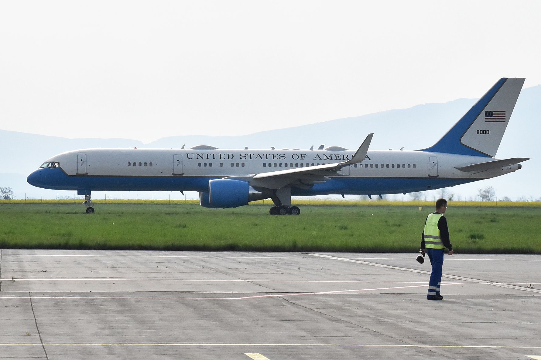 Boeing 757-200