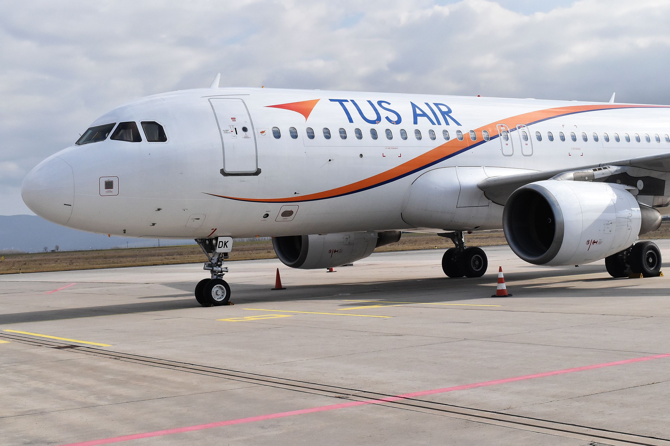  Airbus A320 TUS AIR