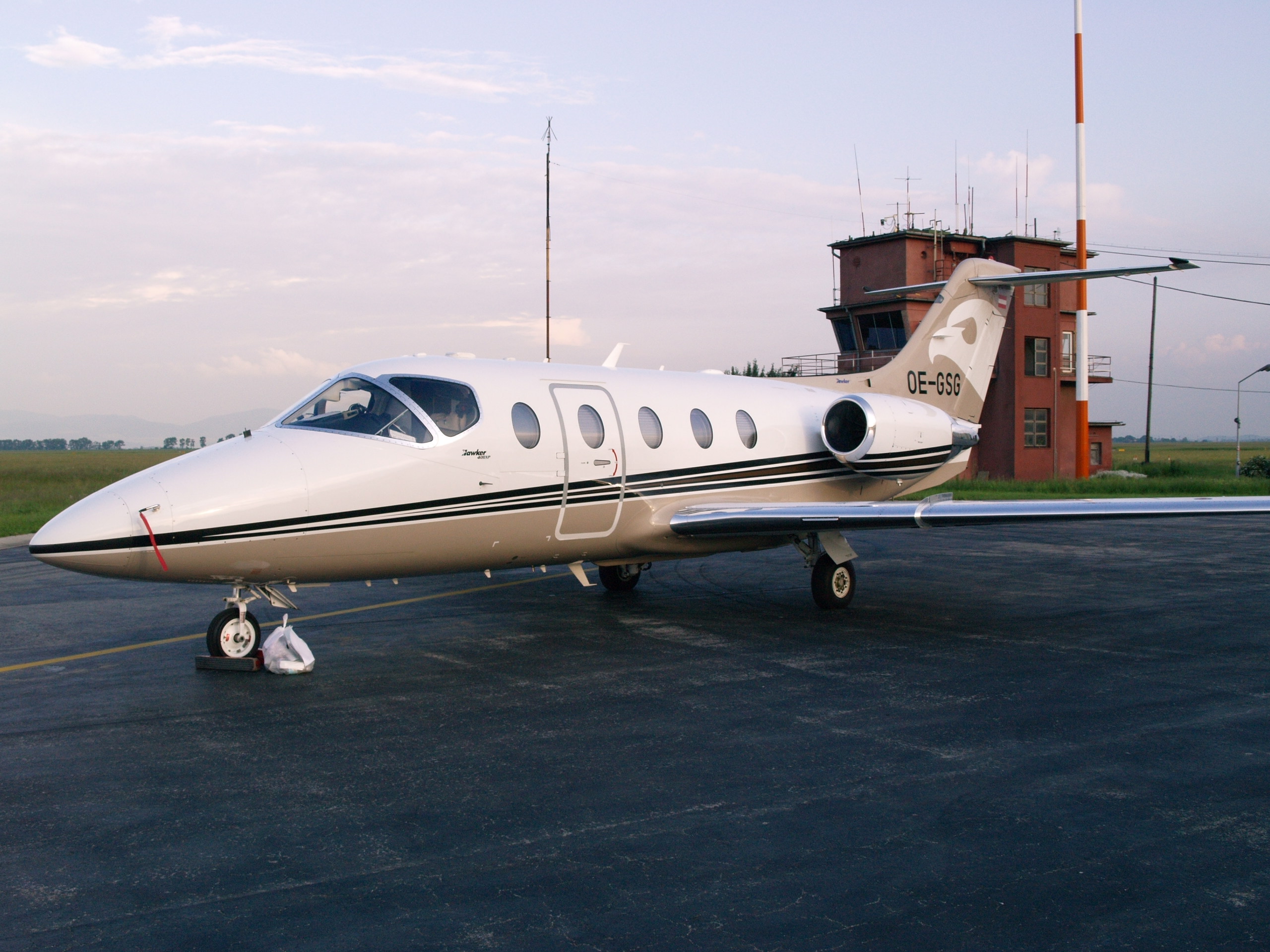 Hawker 400XP na letisku Košice