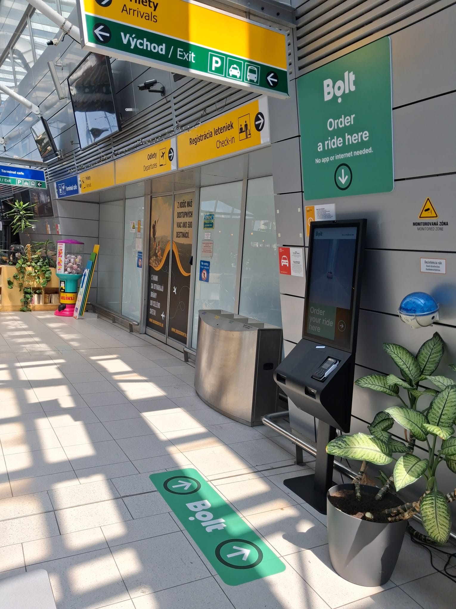 Bolt kiosk