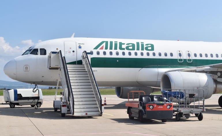 Alitalia A320-216 
