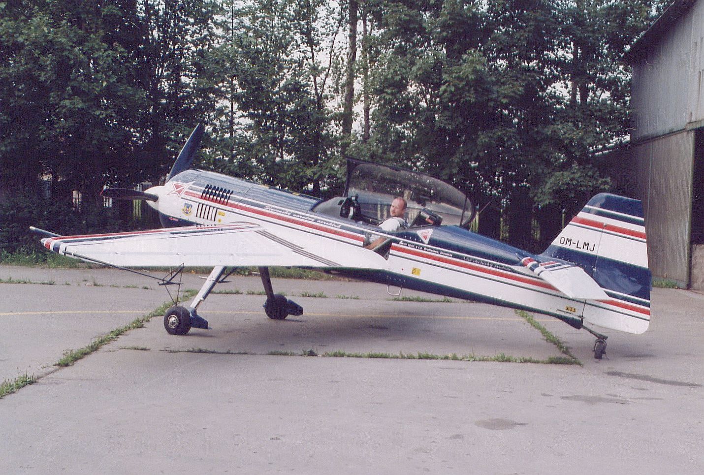 SEDEMDESIATY ŠIESTY DIEL FOTOPOHĽADY DO HISTÓRIE LETISKA KOŠICE: AKROBATICKÝ ŠPECIÁL SUCHOJ SU-31M