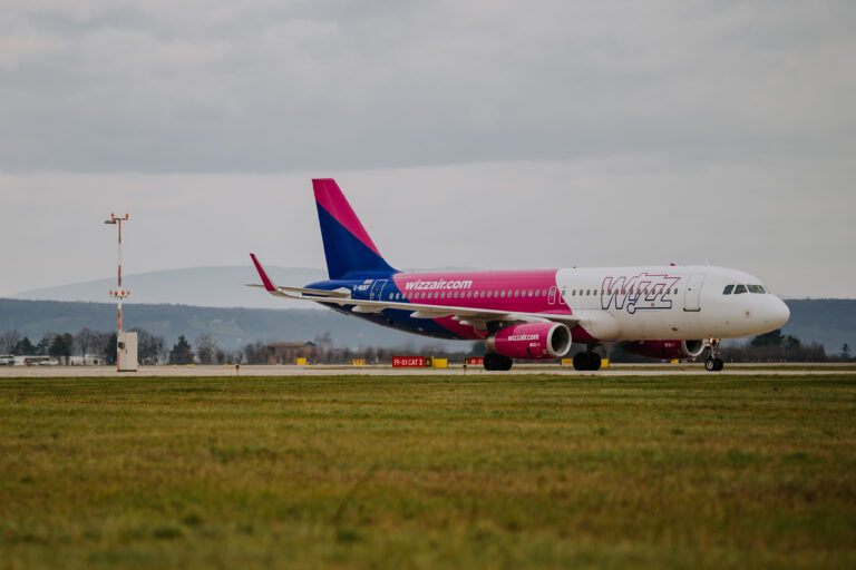 Vyjadrenie k zrušenému letu Wizzair do Londýn-Luton