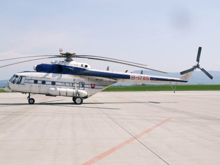 ŠESTNÁSTY DIEL: VRTUĽNÍK MI-8 OSLÁVIL ŠESŤDESIATINY